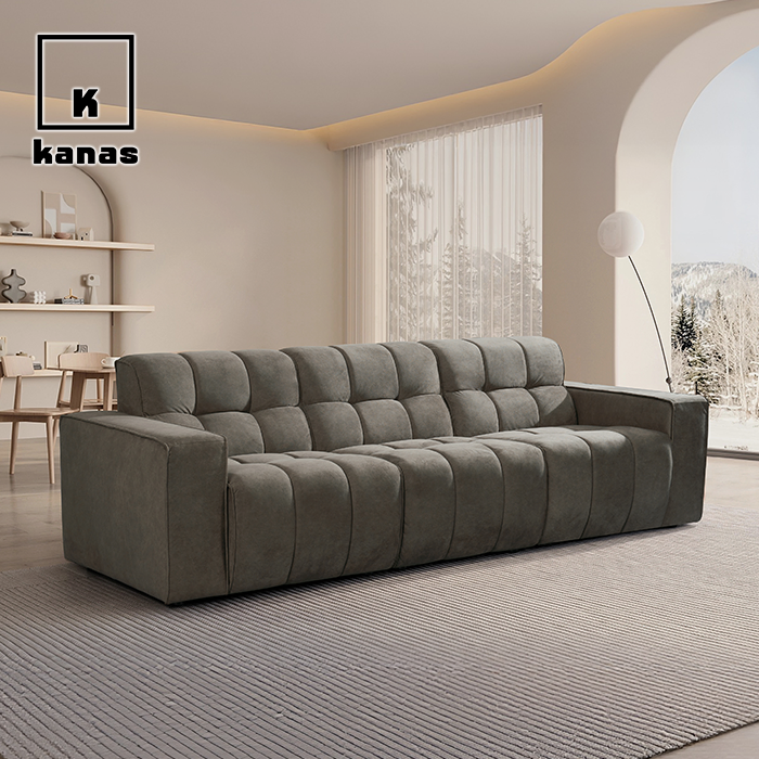 I-sofa yelaphu elimnyama elinezihlalo ezi-4