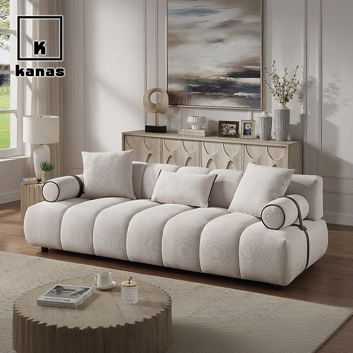 blankaj sofoj kaj du-seĝoj